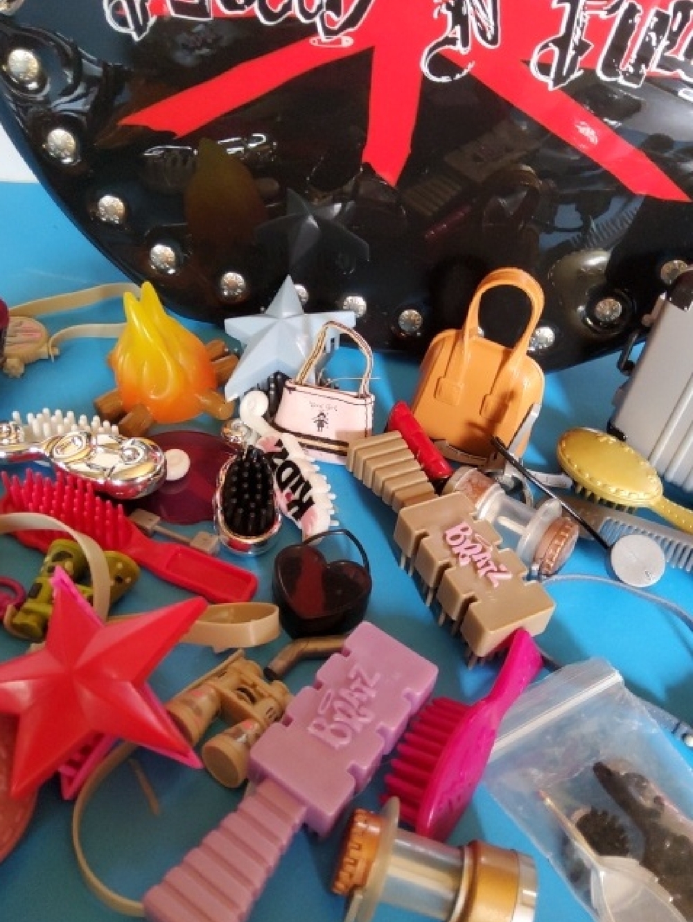 Y2K Bratz Pretty ' N ' Punk Doll Case And Lot Of Accessories. - Picture 4 of 8